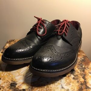 Nice black PU leather brogue.  Only Wore ONCE!